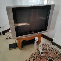 تلویزیون پاناسونیک و دستگاه دیجیتال