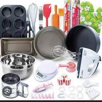 همکار خانم (فروشنده)