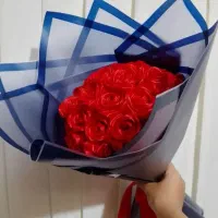 باکس گل، پول ارایی، دسته گل کادویی شاخه 19