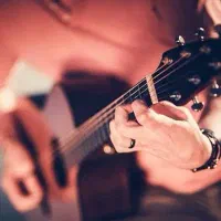 آموزش گیتار