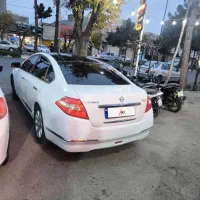 نیسان تیانا