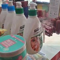 انواع پوشاک زنانه وبچگانه و لوازم آرایشی|لباس|صحنه, |دیوار