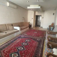 هم خانه دانشجویی