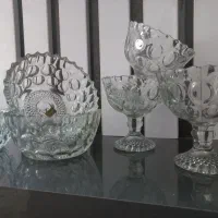 کاسه و بستنی خوری