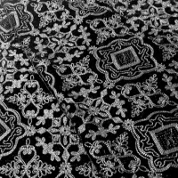 پارچه مخمل سوزن دوزی شده کاملا مشکی