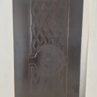 در اتاق و سرویس