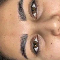 مدل برای لیفت ابرو و مژه نیاز دارم(هزینه مواد)|خدمات آرایشگری و زیبایی|هشتگرد, شهرک ولیعصر (مصلی)|دیوار