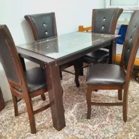 میز ناهار خوری د حد نو نو