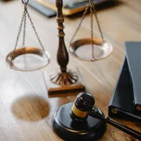 وکیل پایه یک دادگستری