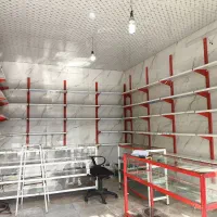 قفسه مغازه و میز