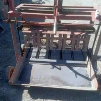 دستگاه بلوکه زنی ۵تایی درحد کم کار|ماشین‌آلات صنعتی|شاندیز, |دیوار