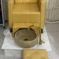 صندلی پدیکور مبلی کامل کاملا صحیح و سالم