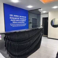 کارگر نظافتی(نیروی خدماتی)