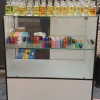 ویترین عطر فروشی نونو