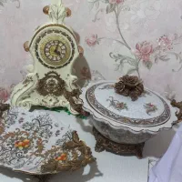 ساعت وظروف دکوری زیر خاکی