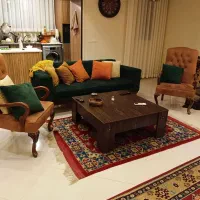 مبل ۵ نفره و جلو مبلی|مبلمان خانگی و میز عسلی|ری, شهید غیوری (ابن باویه)|دیوار