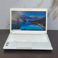 لپ تاپ توشیبا i7سری mQ هشت هست با ssd