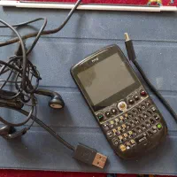 موبایل htc فقط ۴۰۰ ت