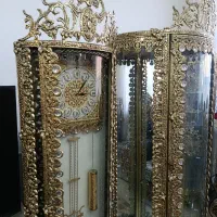 ست گنجه و ساعت برنجی نو|بوفه، ویترین، کنسول|نیشابور, عدالت|دیوار