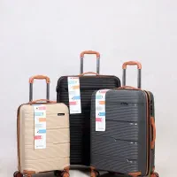 استخدام نیرو مونتاژ چمدان