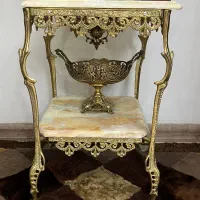 میز عسلی یا گرامافون برنز