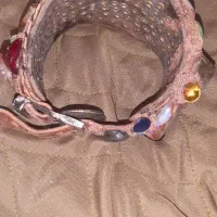 بازو بند پهلوانی|جواهرات|گلبهار, شهر جدید گلبهار|دیوار