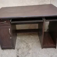 میز تحریر|میز تحریر و کامپیوتر|رباط‌کریم, رباط‌کریم|دیوار