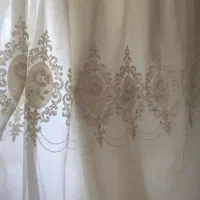پرده زیبا کارشده بازیر پرده دوخته شد