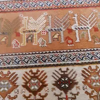 فرش ۴ متری طرح سنتی
