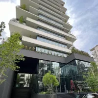 ۲۳۰ متر ۳ خواب مستر  ( نوساز )  استخر فعال