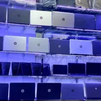 HP elite book 8760w با ضمانت مشابه نو
