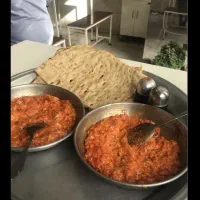 کمک آشپز با جای خواب