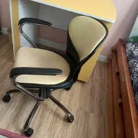 میز و صندلی