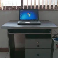 میز کامپیوتر