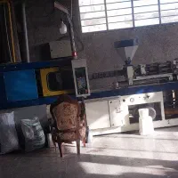 کارگرتزریق پلاستیک