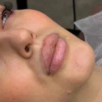 آموزش ارایش دائم و ارائه کلیه خدمات آرایشیو میکرو|خدمات آرایشگری و زیبایی|آبیک, |دیوار