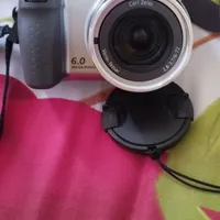 دوربین عکاسی سایبرشات سونی، دوربین هندی کم سامسونگ
