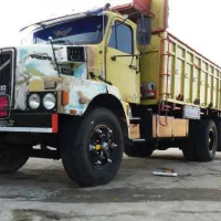 راننده کامیون باری 10 چرخ