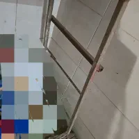 چهارپایه فلزی