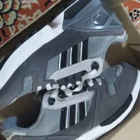 کفش سه خط اصلی