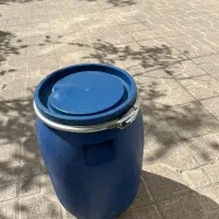 بشکه ۵۰ و۶۰لیتری|ظروف نگهدارنده، پلاستیکی، یک‌بارمصرف|تهران, تهرانپارس شرقی|دیوار