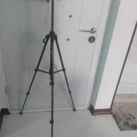 دوربین عکاسی با پایه