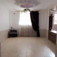 طبقه همکف حیاط بزرگ مسکن مهر روبرو دانشگاه