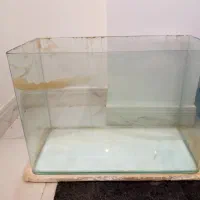 آکواریوم شیشه خم و پمپ هوای شارژی