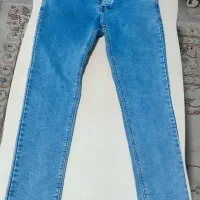 شلوار لی اصلی سایز ۴۸ لول