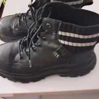 چکمه درحدنو