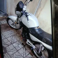 موتور سیکلت  همه چ صحیح سالم