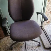 صندلی مدیریتی بسیار تمیز