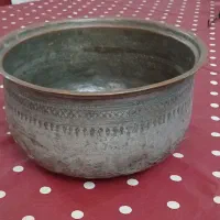 ظرف مسی قدیمی ویک ظرف غذا دو طبقه