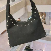 فروشنده کیف و کفش